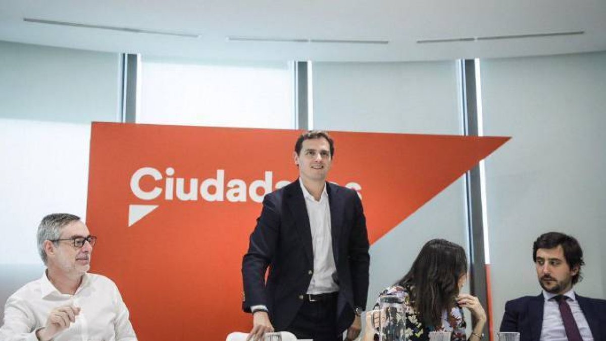 Albert Rivera, este lunes a su llegada a la Ejecutiva Nacional de Cs.
