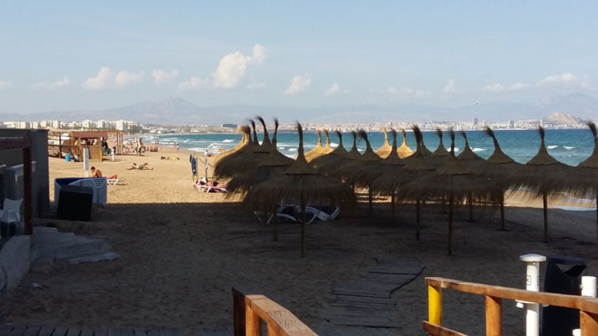 Playa de Los Arenales de Elche.