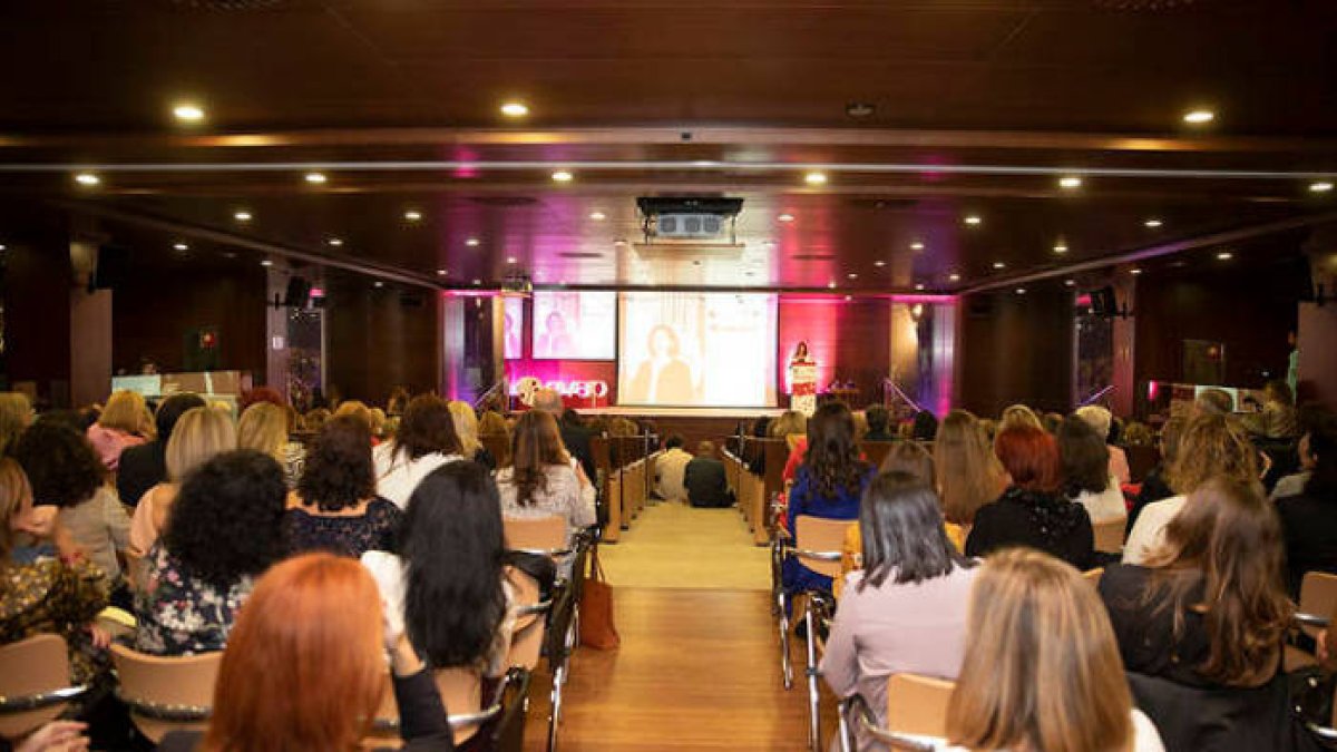 El acto fue organizado por EVAP, una organización muy activa en la Comunidad Valenciana