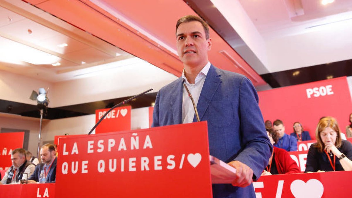 Pedro Sánchez en Ferraz.