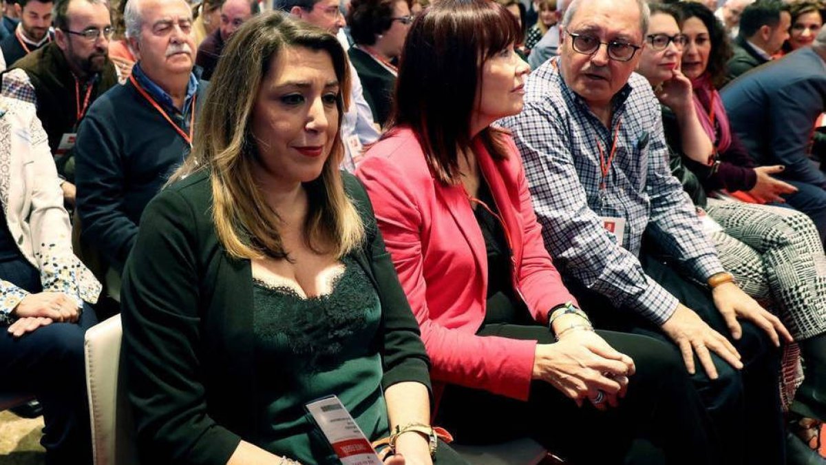 La cara de purgante de Susana Díaz tras la escabechina de Sánchez