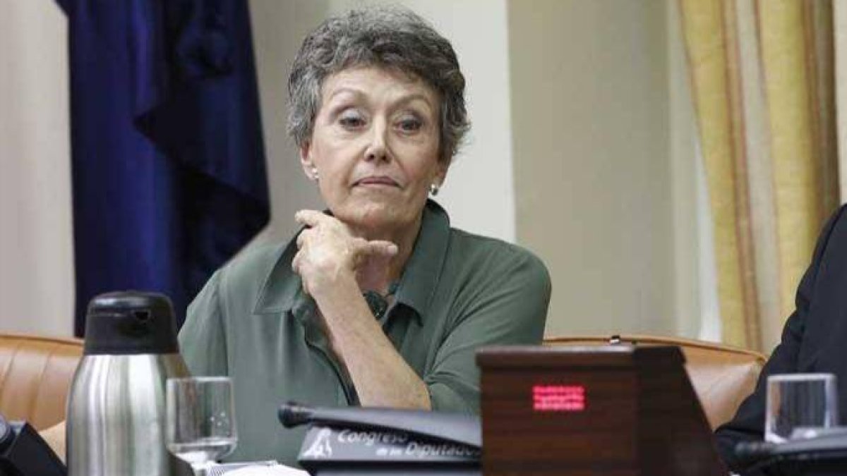 Rosa María Mateo, en una de sus comparecencia como administradora de TVE.