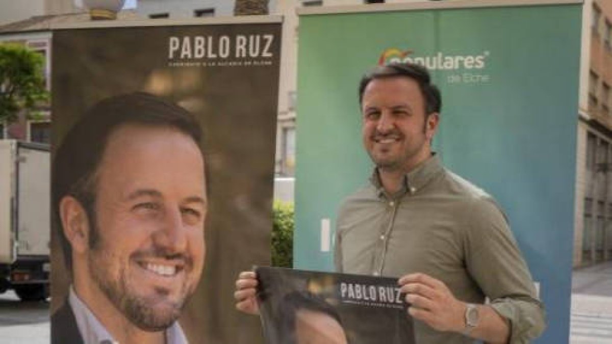 El candidato del PP por Elche, Pablo Ruz
