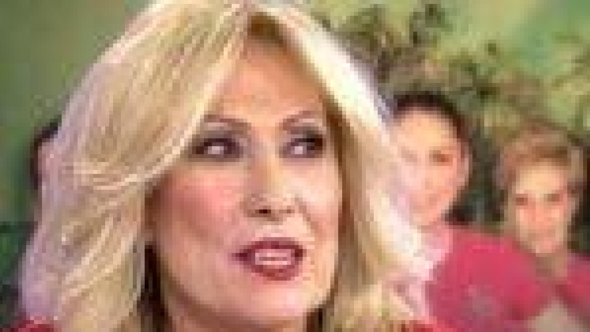 Rosa Benito vuelve a “Sálvame” dos años y medio después de su polémica salida
