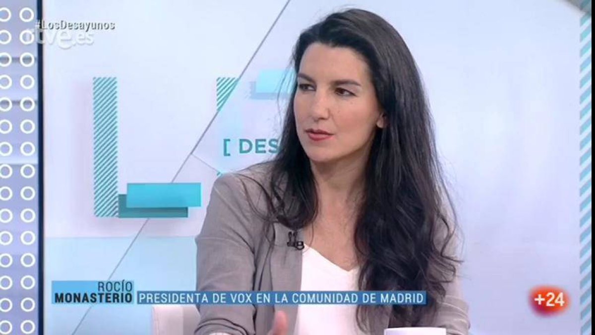 Monasterio ve muchas “manadas de magrebíes” en las calles por falta de control