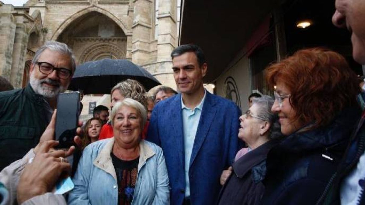 Sánchez, este jueves en un acto electoral en Lérida.