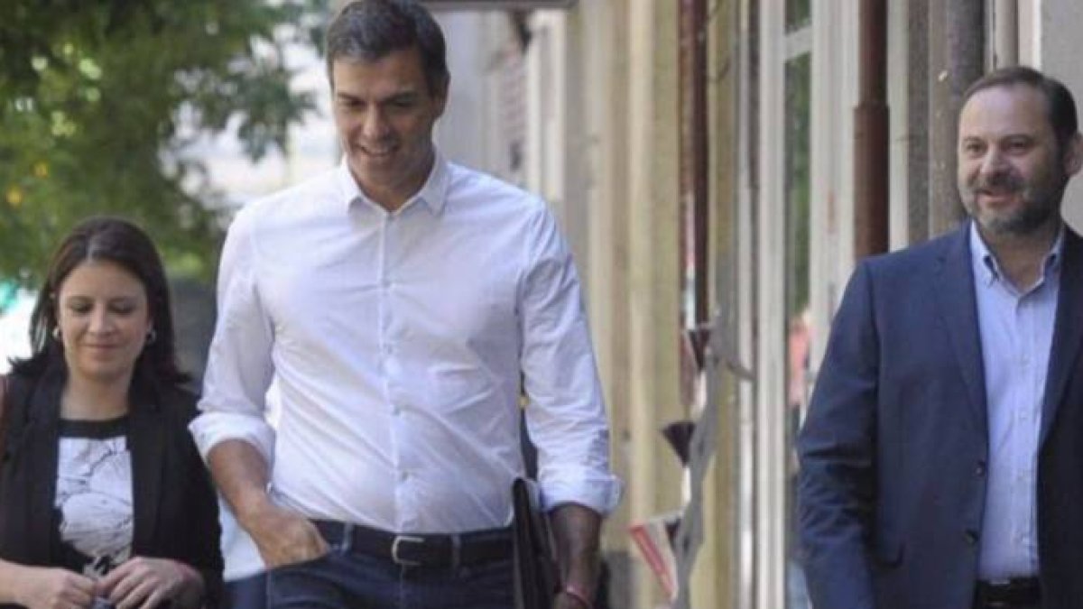 Sánchez, Lastra y Ábalos.