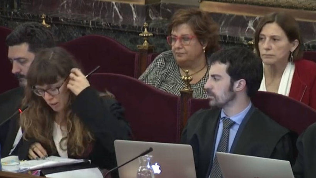 Carme Forcadell durante la declaración del exletrado mayor del Parlament.