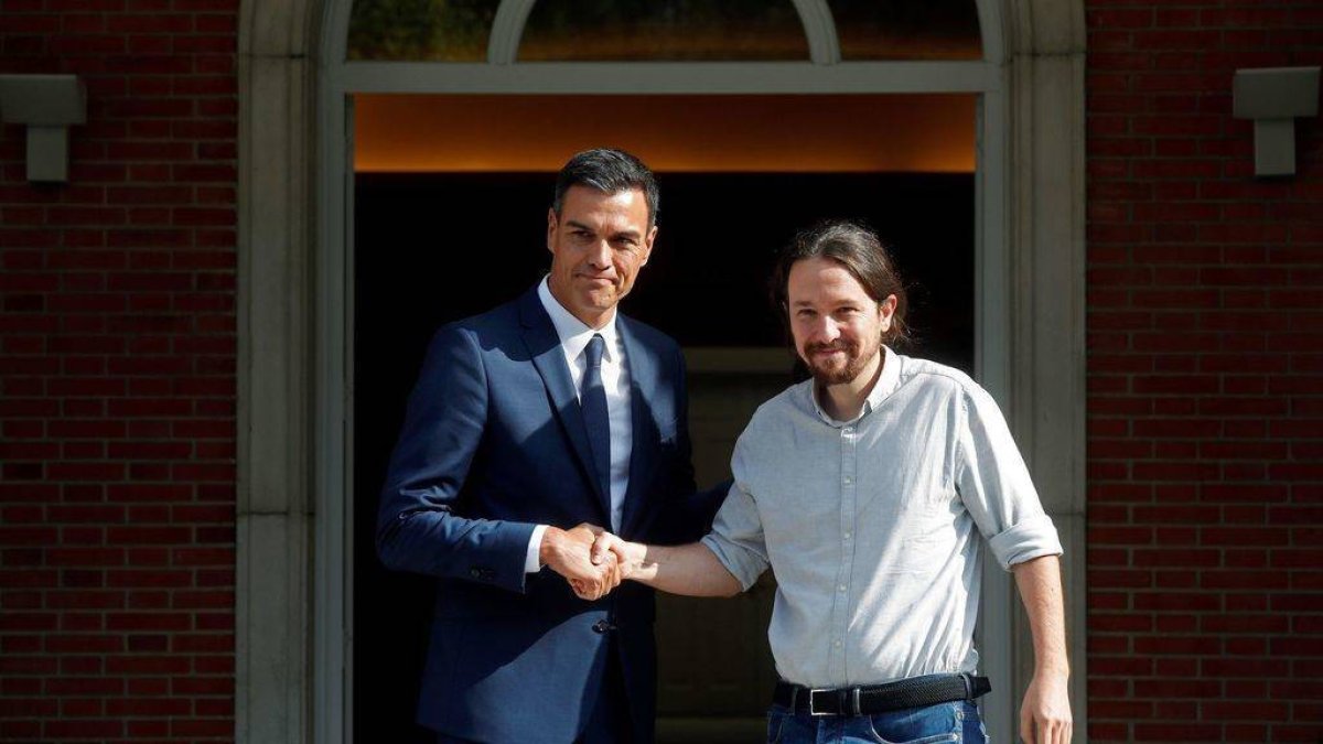 Iglesias pide ahora a Sánchez que le ceda Hacienda, Trabajo y Servicios Sociales