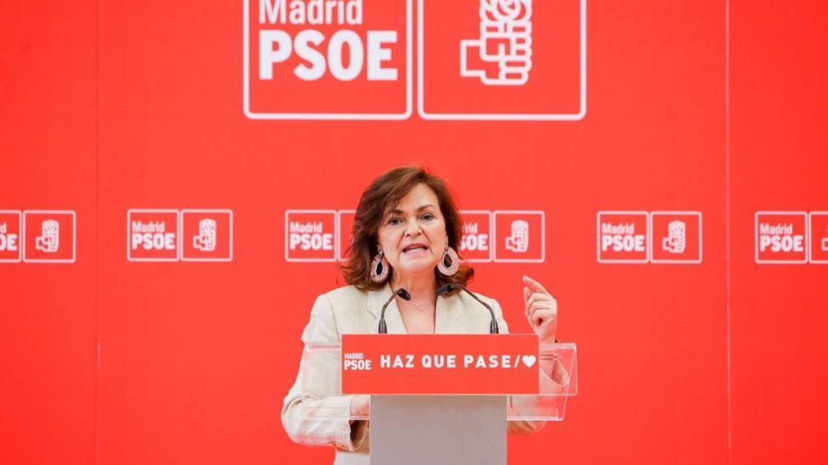 Calvo delira y aclama a Sánchez por arreglar España