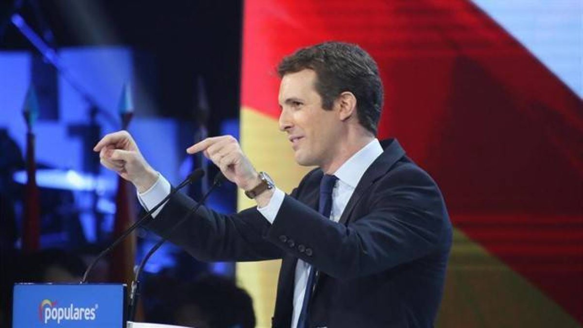 Casado reclama una mayoría amplia porque