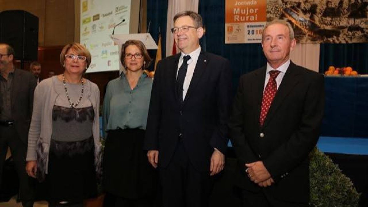 Elena Cebrián, Ximo Puig y Cristóbal Aguado en unas jornadas sobre la mujer rural