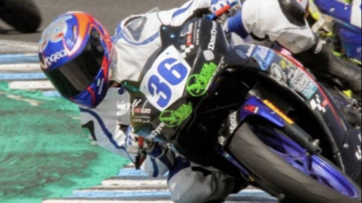 Muere un niño de 14 años mientras participaba en una carrera de motociclismo