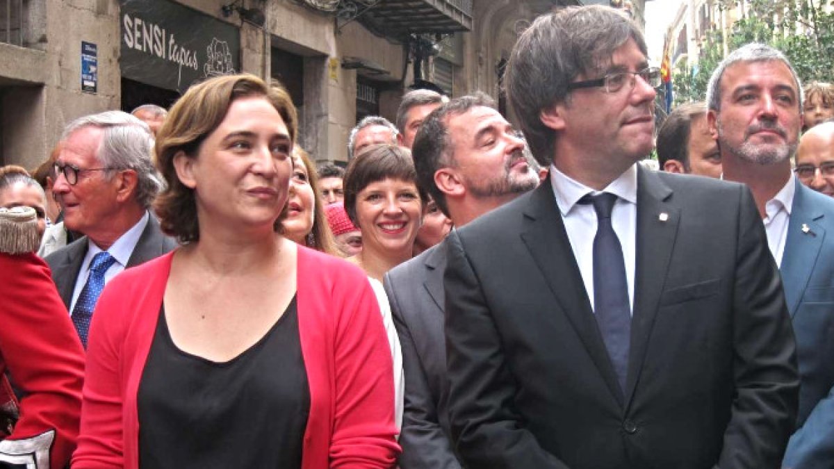 Colau y Puigdemont, hace unos meses