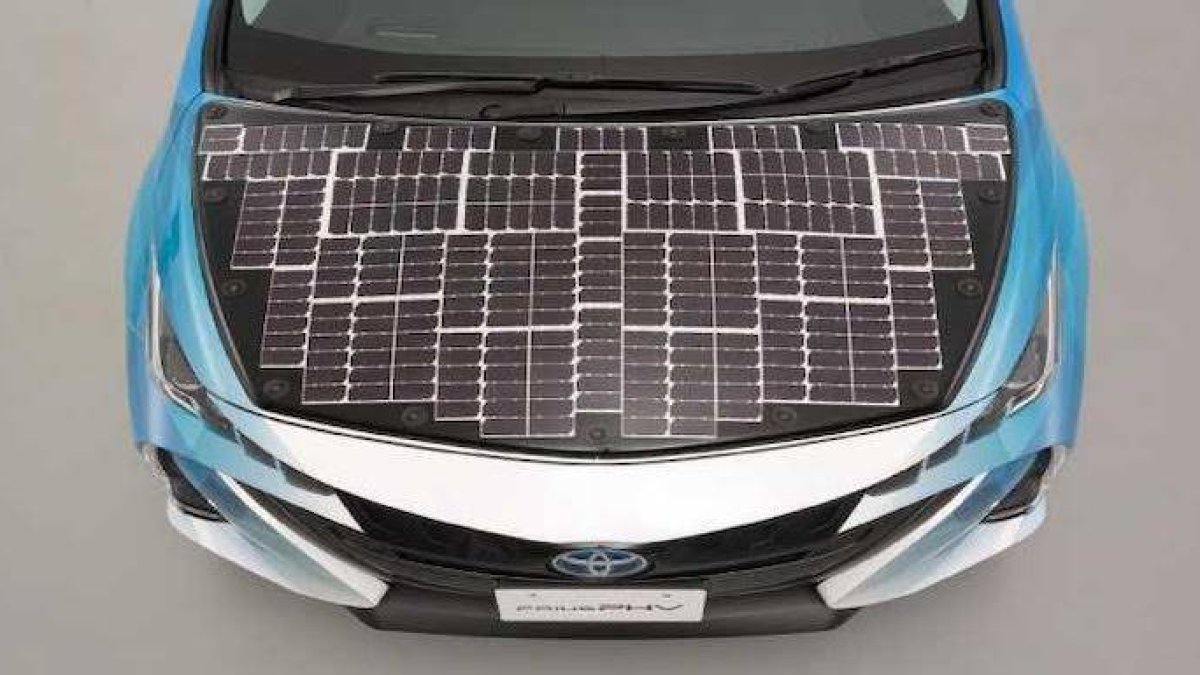 Toyota y la tecnología solar para ayudar recargar