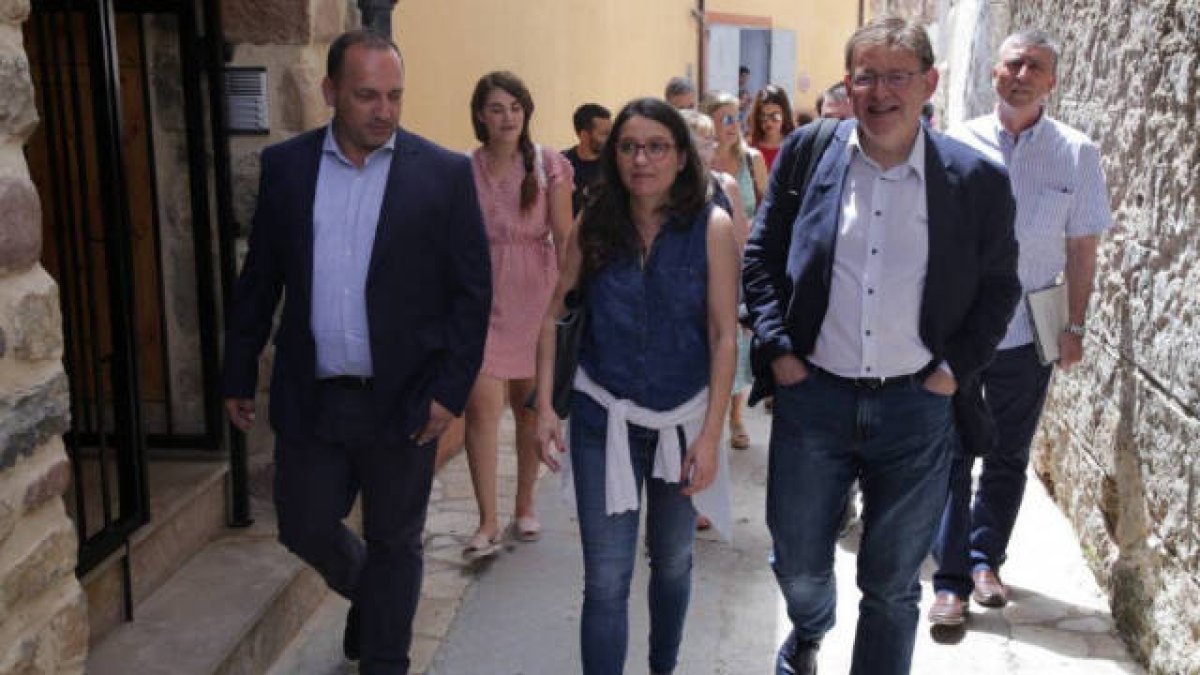 Los vicepresidentes Martínez Dalmau y Mónica Oltra y el presidente Ximo Puig en Montanejos.