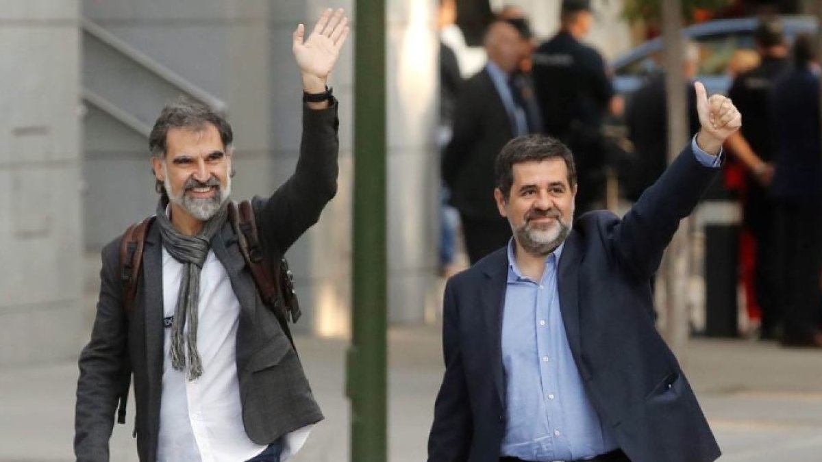 Jordi Cuixart (Ómnium) y Jordi Sánchez (ANC) el dia que declarararon e ingresaron en prisión.