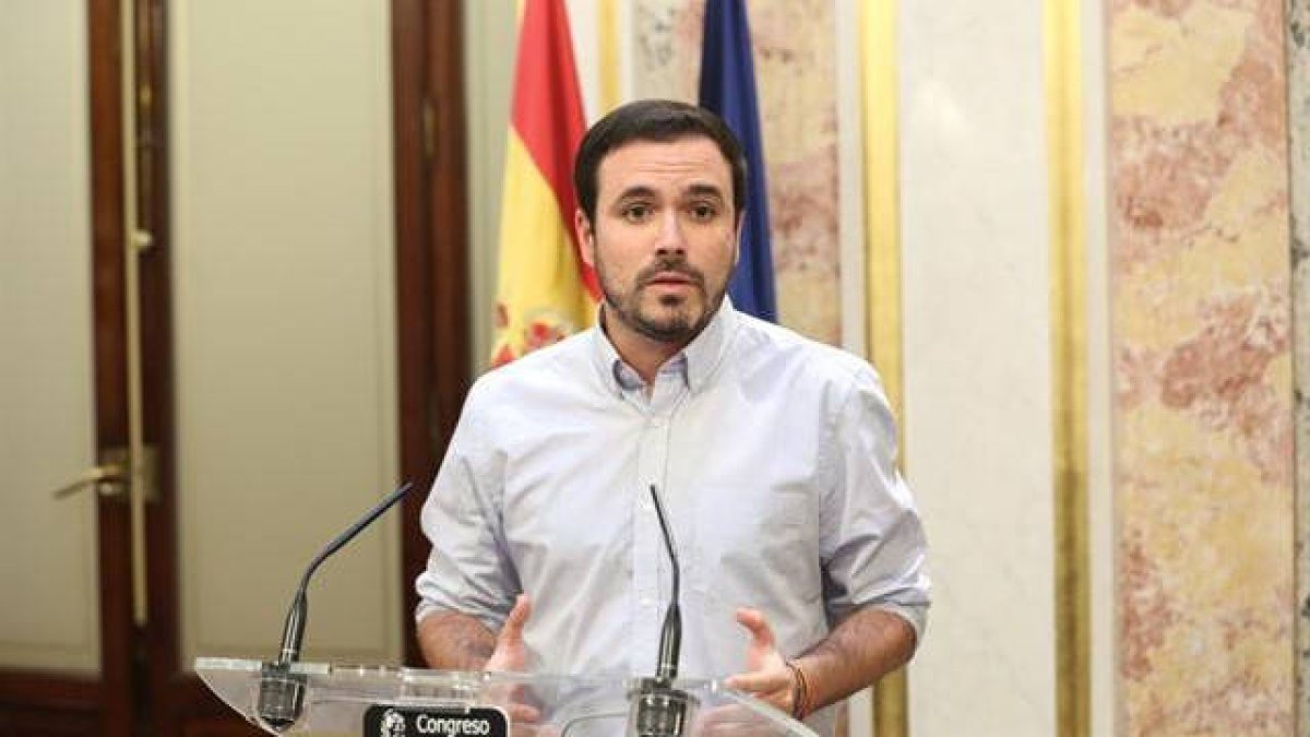 Garzón borra un tuit llamando a defender con las armas a Maduro