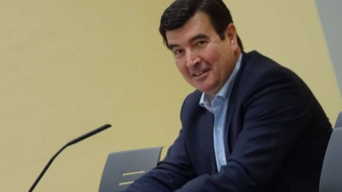 Ciudadanos completa sus fichajes para Valencia con un psicólogo de familia