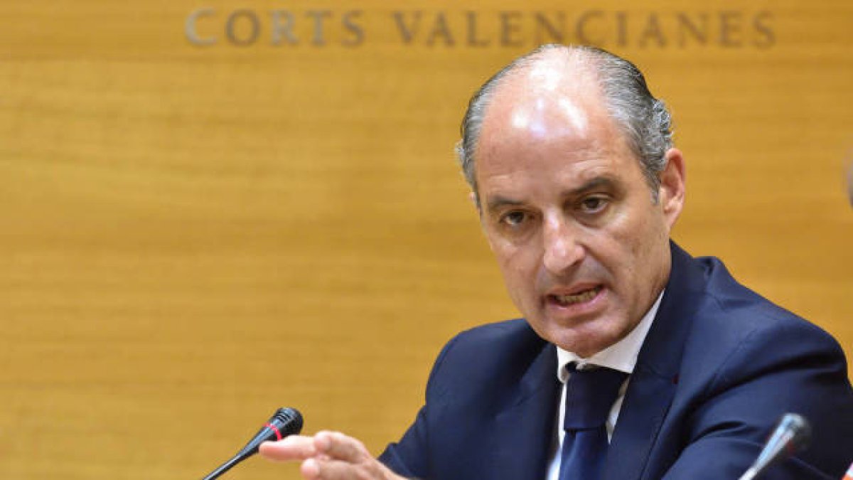 El show de las comisiones de investigación en las Cortes Valencianas
