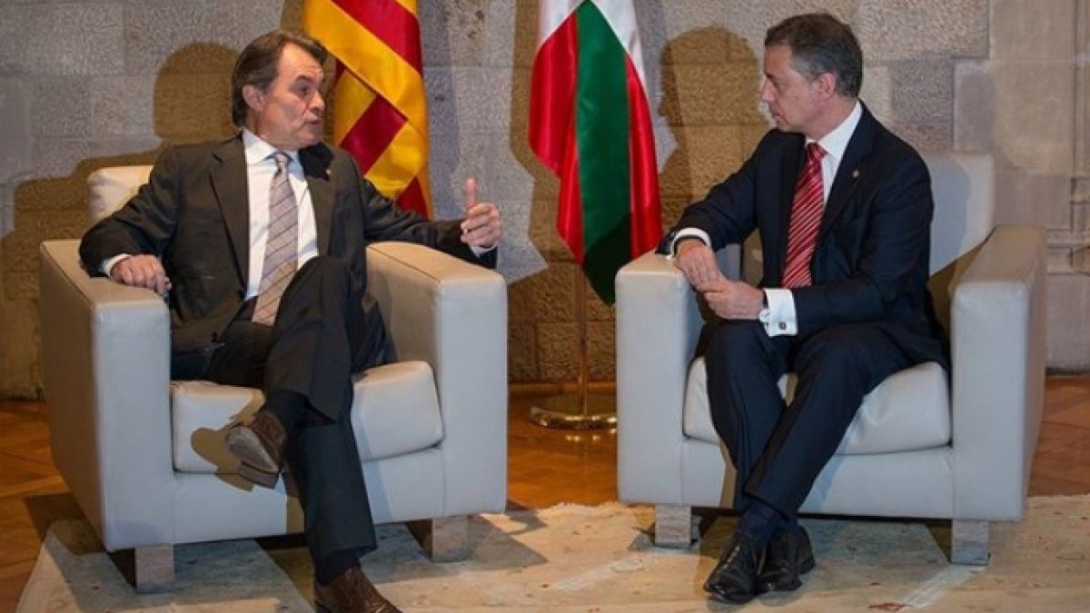 Urkullu, con su primera relación, Artur Mas