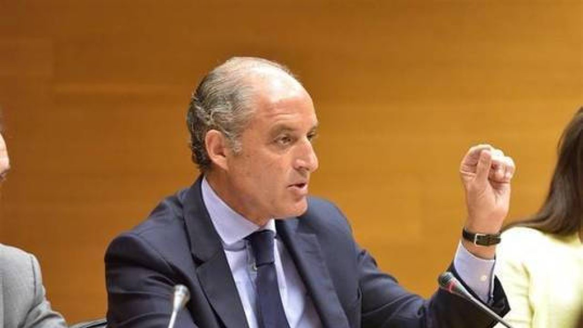 Francisco Camps reta al fiscal del caso Fitur