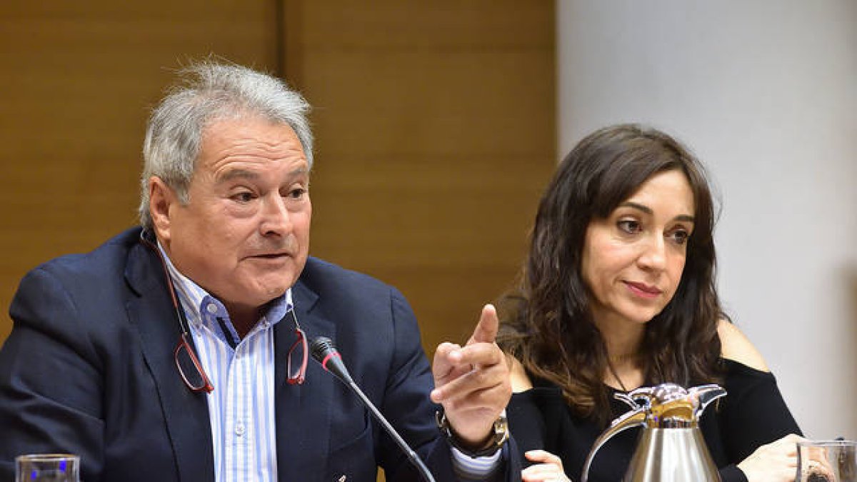 Rus alborota la comisión Taula con un documento de 1984 para salpicar al PSPV
