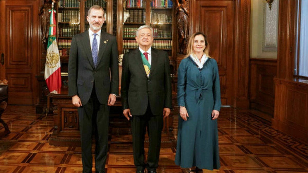 El Rey, con López Obrador y su esposa