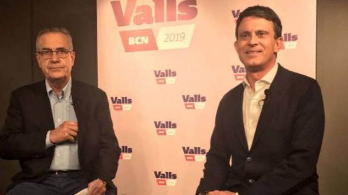 Celestino Corbacho y Manuel Valls, otro portazo para el francés.