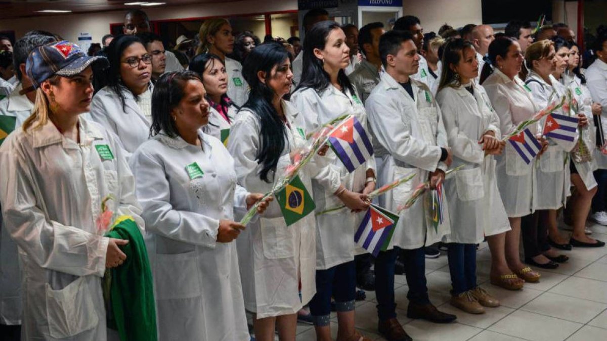 Médicos cubanos en Brasil.