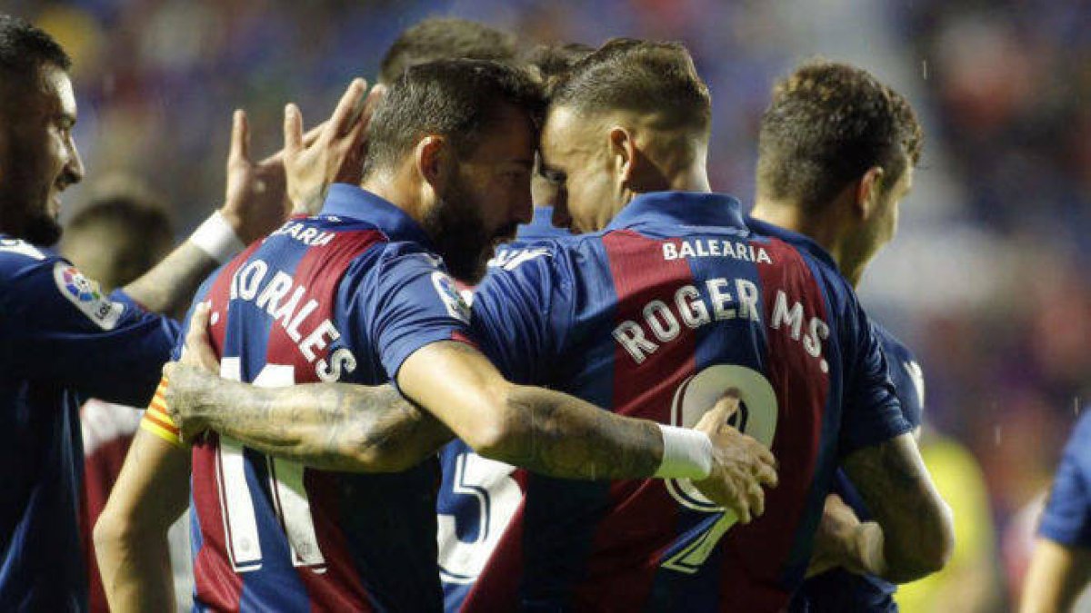 Imagen de la euforia subsiguiente a un gol levantinista.