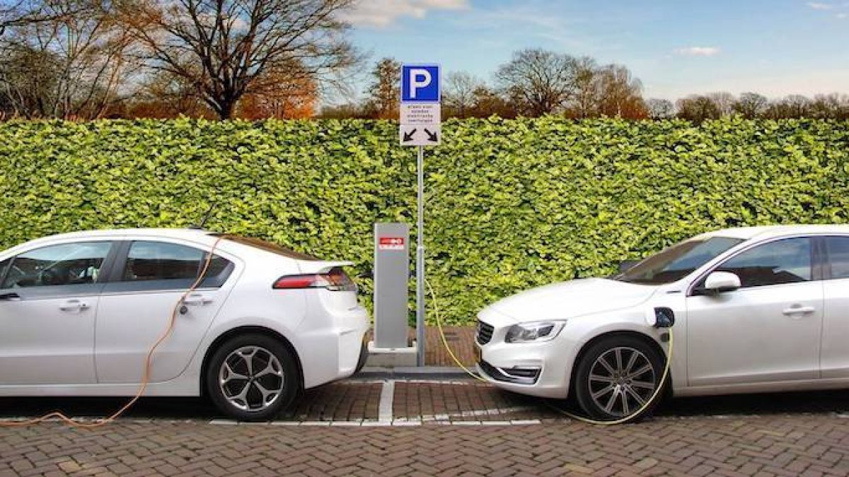 Los eléctricos podrían acabar con cuarenta mil puestos de trabajo