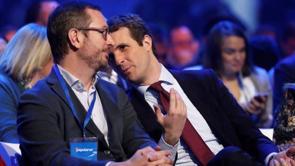 Casado aparta a Maroto de la campaña del 26-M y asume los errores de estrategia
