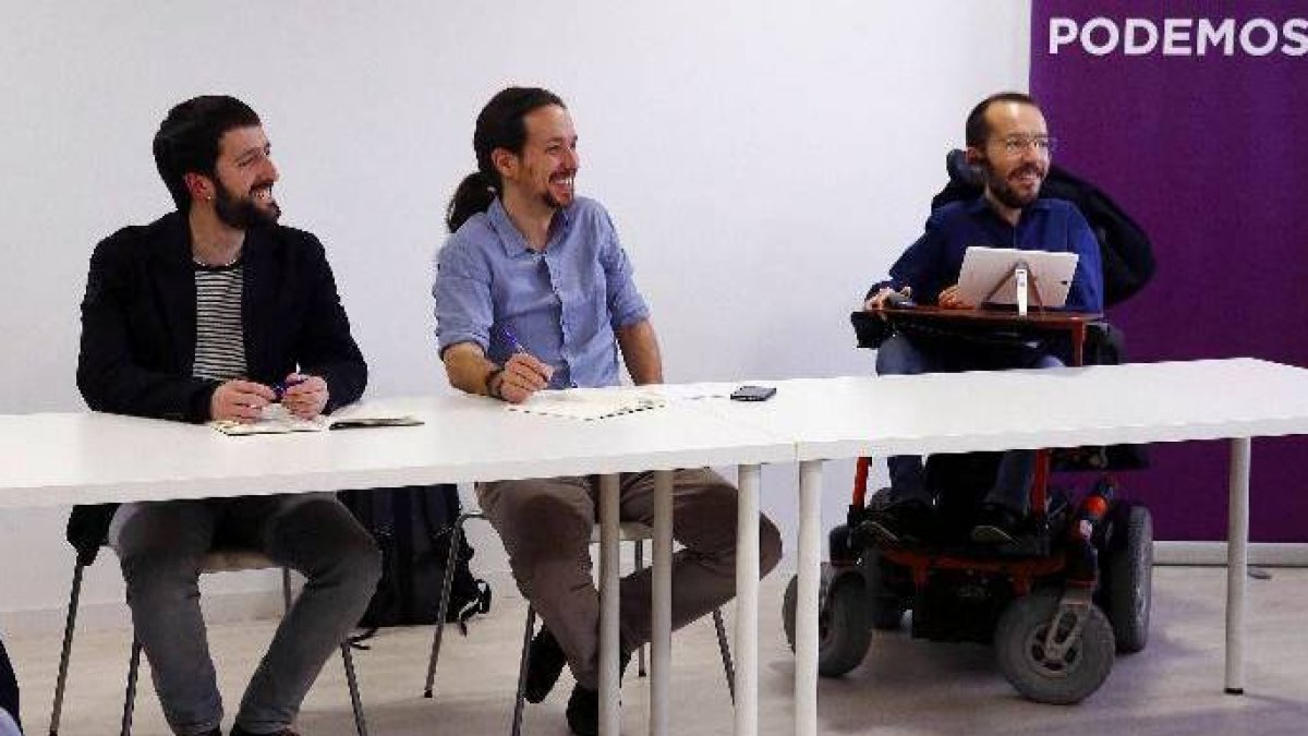 Juanma del Olmo, uno de los más próximos dirigentes a Iglesias, en una ejecutiva de Podemos.