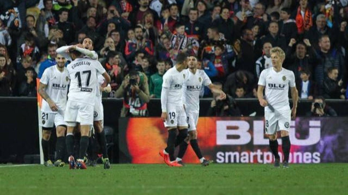 El valencia CF viaja a Sevilla con ilusión