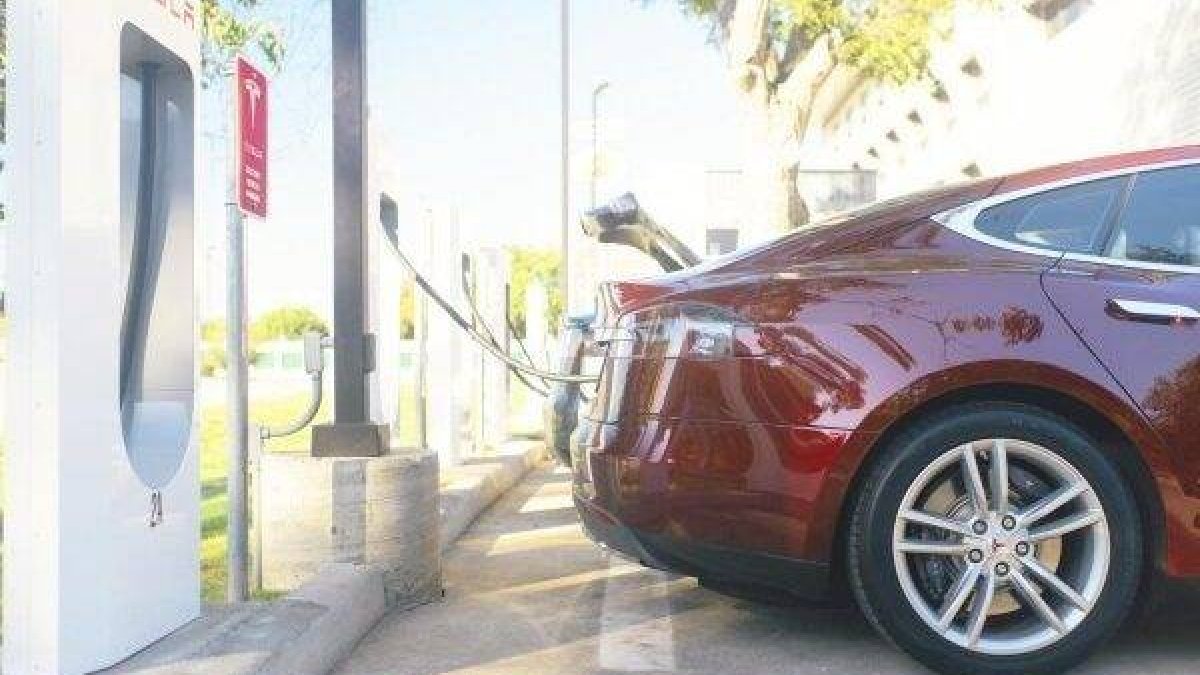 Tesla solidaria. Recargas gratuitas en China durante el brote de coronavirus