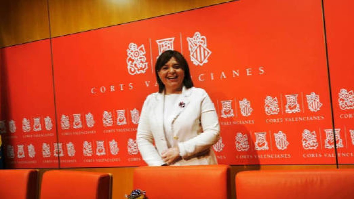 La presidenta y portavoz en Les Corts del PPCV, Isabel Bonig