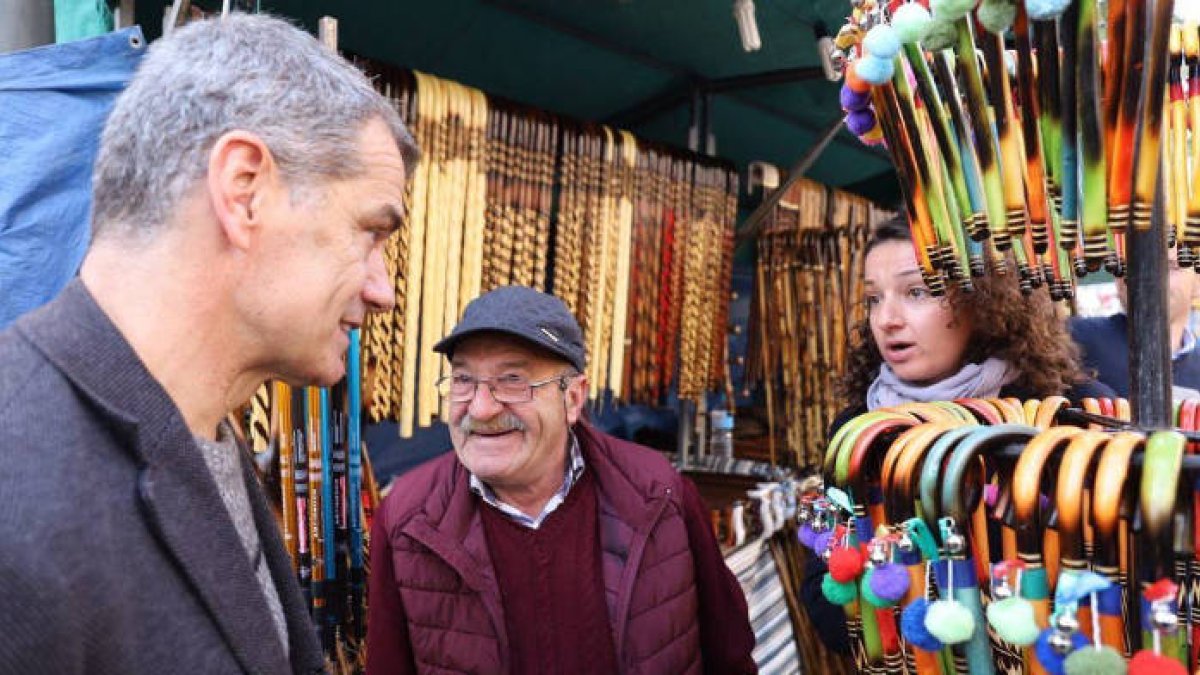 Toni Cantó ha estado hoy en Torrent, junto con un nutrido grupo de sus diputados, para celebrar la fiesta de San Blas