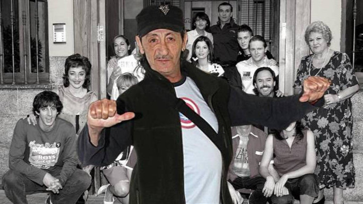 Eduardo, con sus compañeros de reparto
