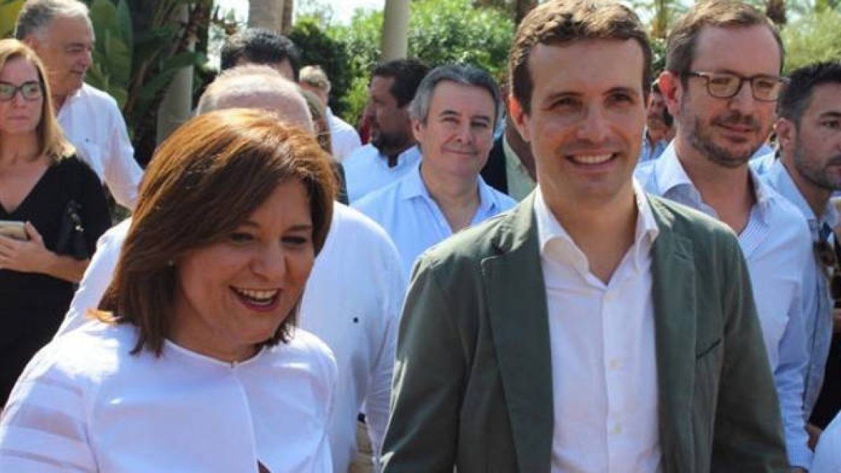 La visita largamente esperada de Pablo Casado a la localidad que dirigió Bonig