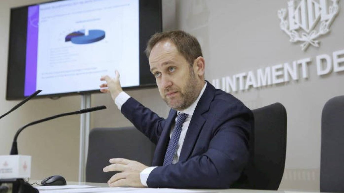 Aarón Cano, concejal responsable de la Policía Local de Valencia