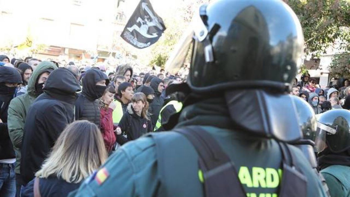Una “fiesta del odio” que saca los colores al Gobierno de Chivite y a Marlaska