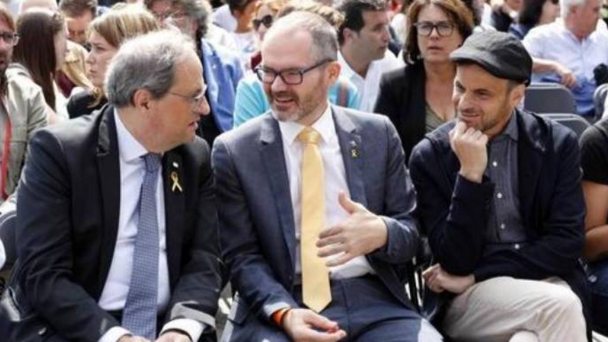Jaume Asens, de los Comunes, este miércoles en la Diada junto a Torra.