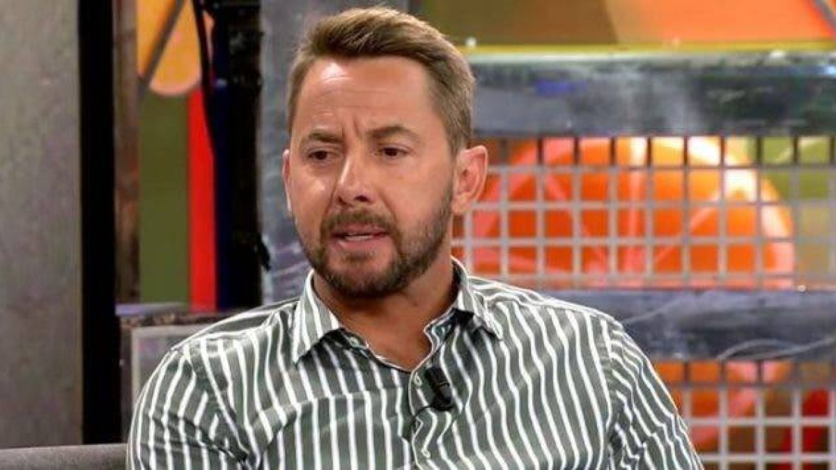 Duras declaraciones contra su padre: “No está enamorado, está con ella por interés”