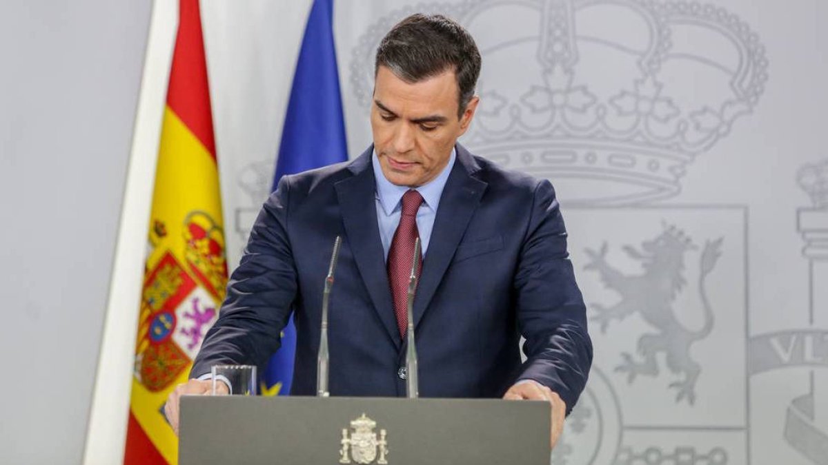 Nuevo récord de muertos y Sánchez ya estudia alargar el aislamiento hasta mayo