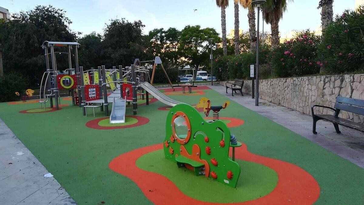 Alicante abre todos los parques pero no las playas