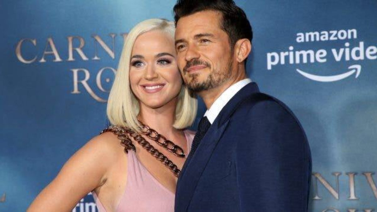 Katy Perry está embarazada de Orlando Bloom y lo anuncia de la manera más original