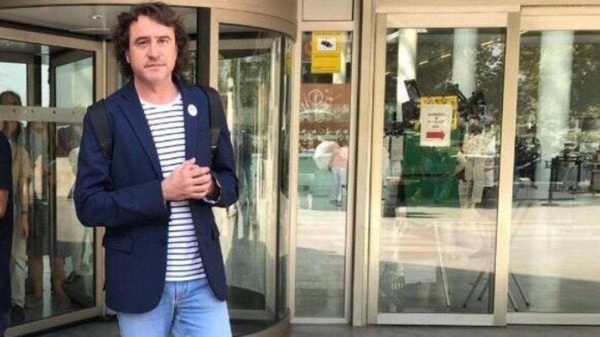 El director general de Política Lingüística se enfrenta a una pena de seis años de cárcel