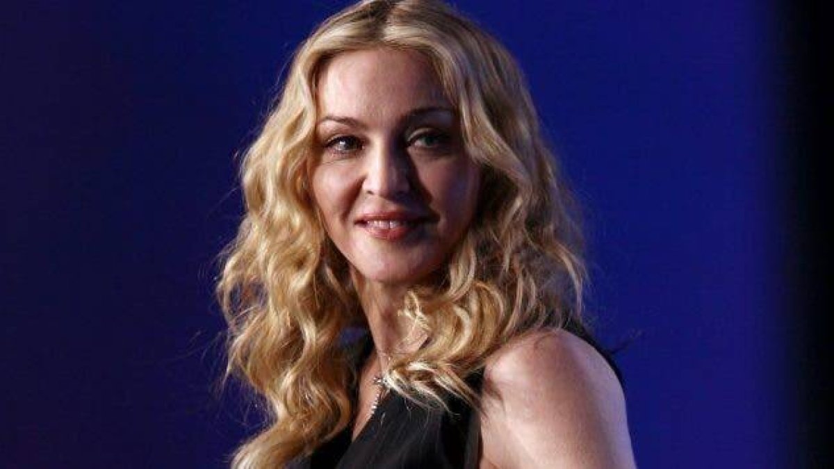 Madonna aclara que superó el coronavirus y mira qué hace para conseguir una vacuna