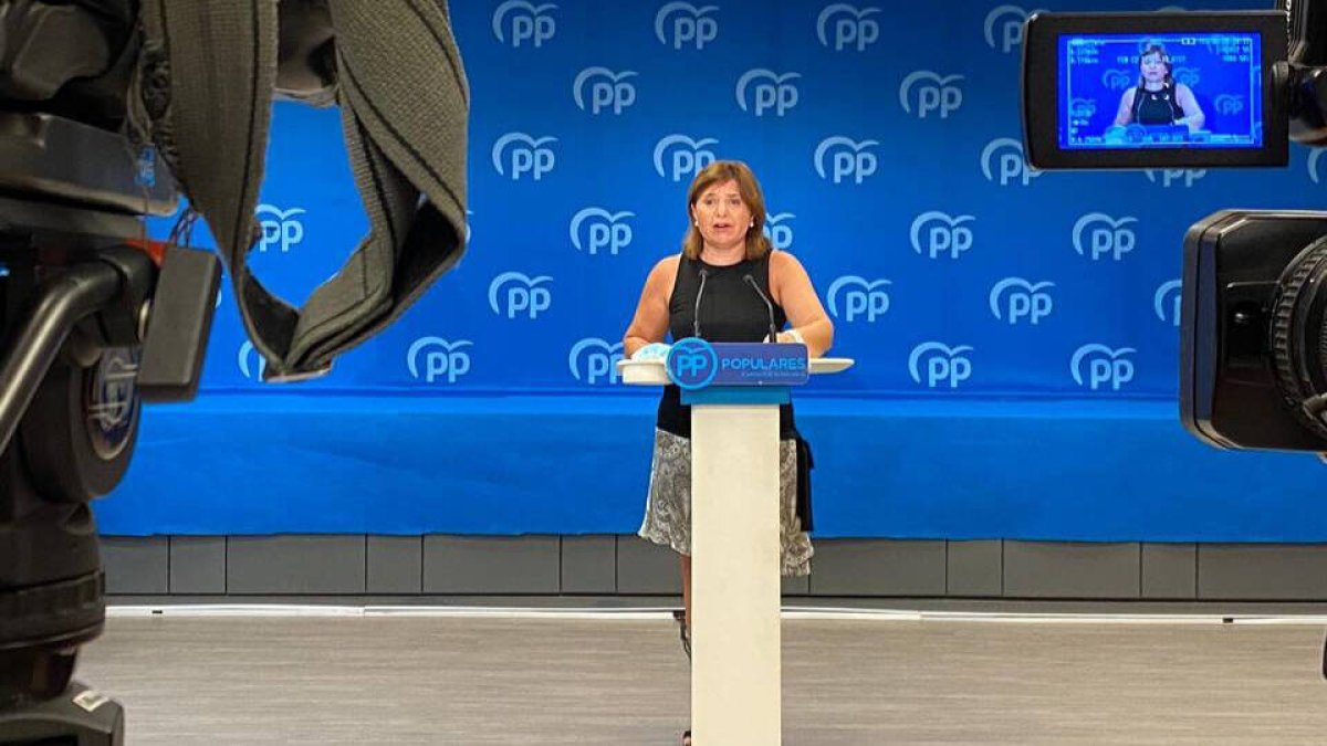Isabel Bonig durante la rueda de prensa.